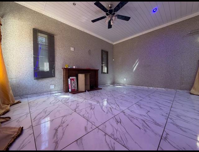 3 BEDROOM HOUSE FOR SALE IN VANDERBIJLPARK CE 1